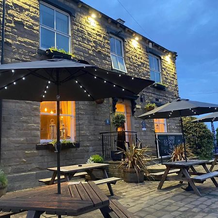 The White Swan, Yeadon Hotel Exterior photo