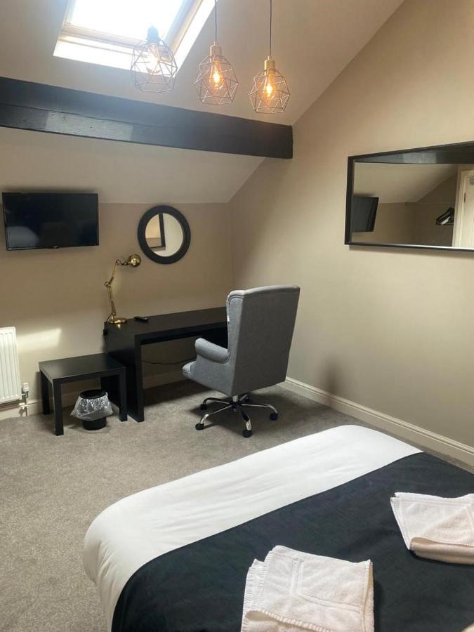 The White Swan, Yeadon Hotel Room photo