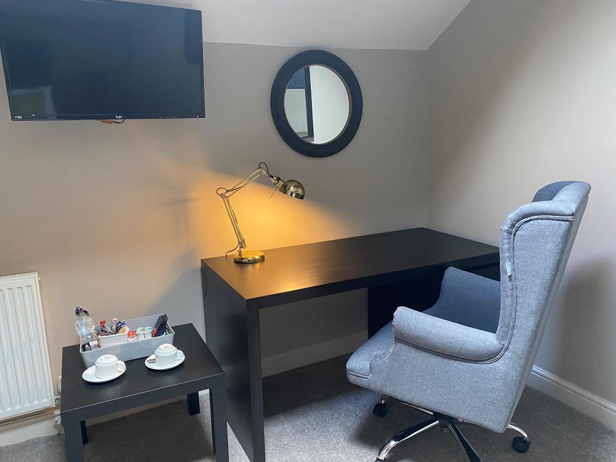 The White Swan, Yeadon Hotel Room photo
