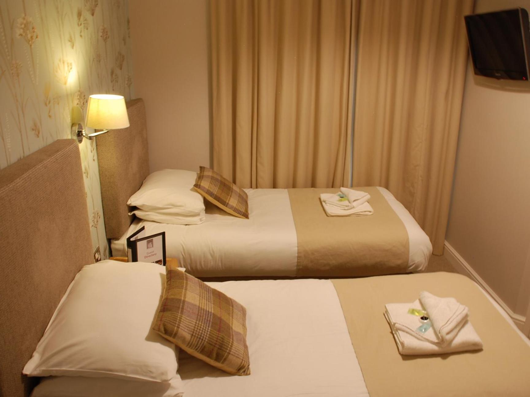 The White Swan, Yeadon Hotel Room photo